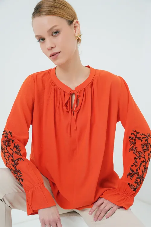 Kadın Nakışlı Örme Bluz 941 - Turuncu