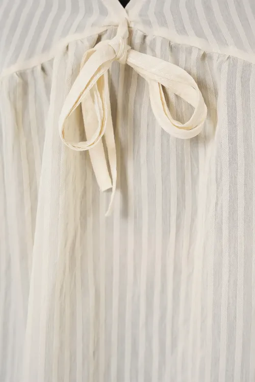 Kadın Önü Bağcıklı Uzun Kol Bluz 946 - Krem