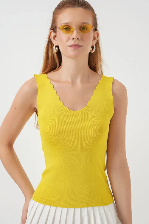 Kadın Zikzaklı V Yaka Bluz 15930 - Sarı