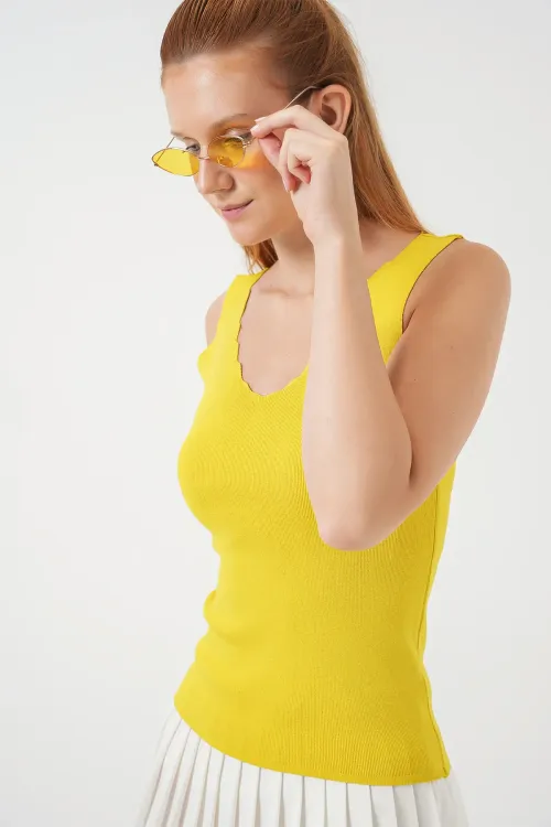 Kadın Zikzaklı V Yaka Bluz 15930 - Sarı