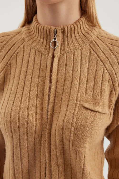 15880 Fermuarlı Triko Hırka - Bisküvi