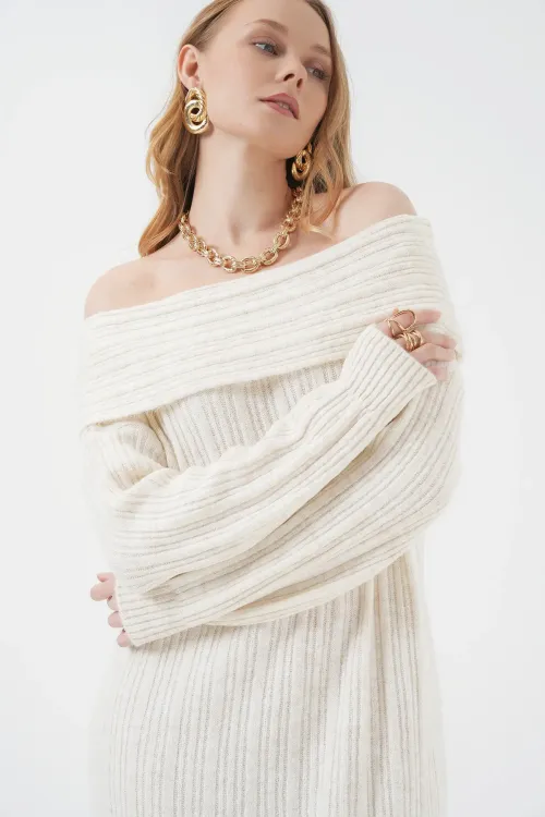 15920 Madonna Yaka Oversize Triko Elbise - Ekru