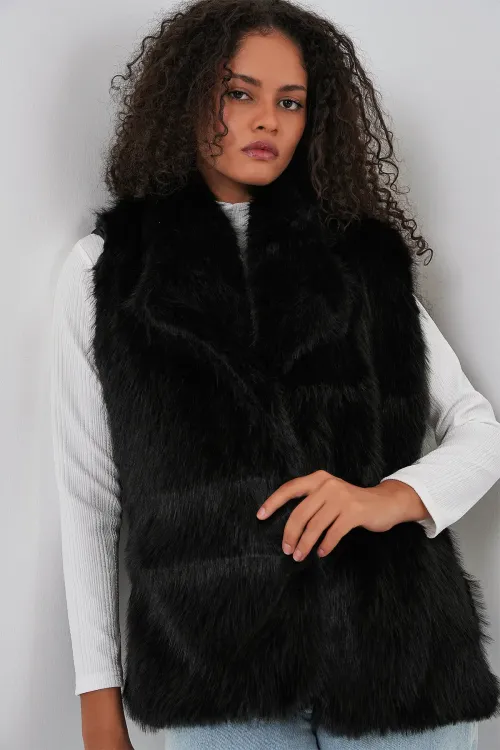 6804 Kadın Kürklü Yelek - Siyah