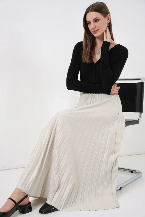 8009 Deri Görünümlü Piliseli Etek - Krem