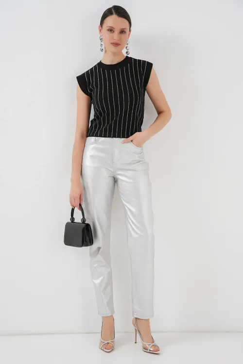 Kadın Sıfır Kol Taşlı Bluz 931 - Siyah