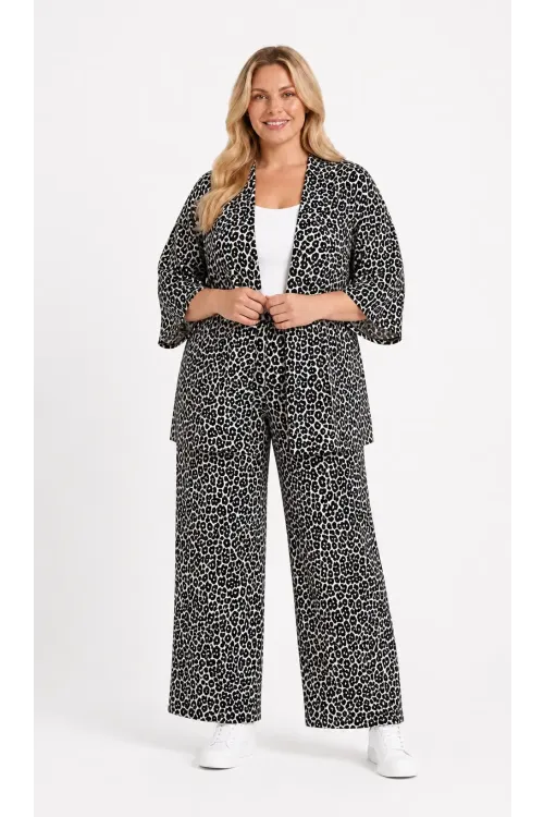 Kadın Büyük Beden Leopar Desenli Bej Kimono Takım HZL26S-PR10181