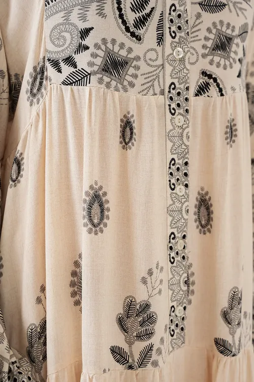 2423 Otantik Desenli Tesettür Elbise - Siyah - Krem