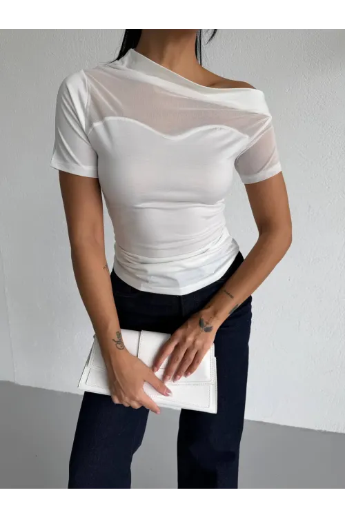 Kadın Beyaz Tek Omuz Transparan Tül Detaylı Şık Sandy Bluz HZL26S-FRY123871