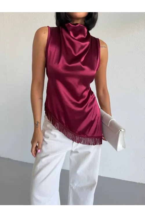 Kadın Bordo Halter Yaka Asimetrik Kesim Saçak Detay Saten Bluz HZL26S-FRY123911