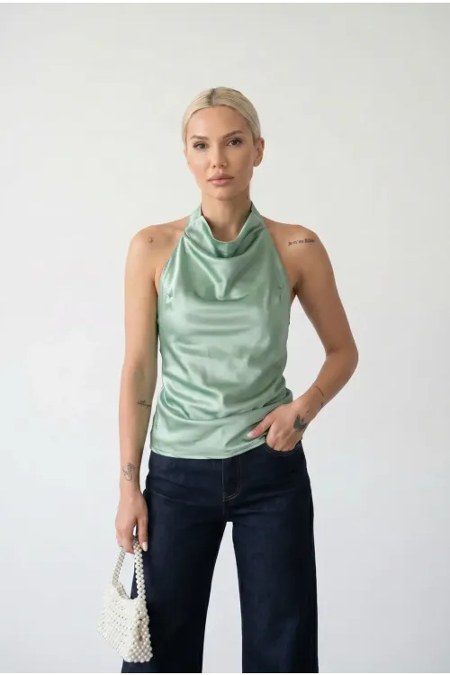 Kadın Çağla Yeşil Halter Yaka Saten Kumaş Sırt Dekolteli Bluz HZL26W-FRY123801