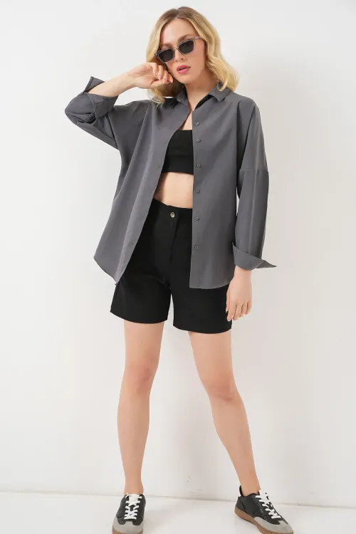 Kadın Gri Düz Oversize Uzun Basic Gömlek 3900