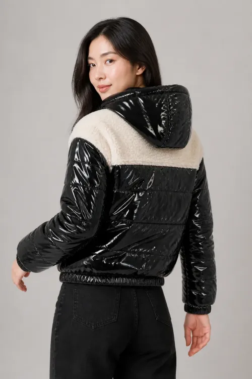 Kadın Krem Siyah Rugan  İçi Astarlı Beli Lastikli Kapüşonlu Crop Peluş Mont HZL24W-BRC144441