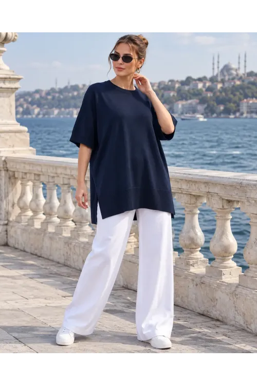 Kadın Lacivert Oversize Yandan Yırtmaçlı Uzun Yumuşak Dokulu Triko Kazak HZL28W-WM3390