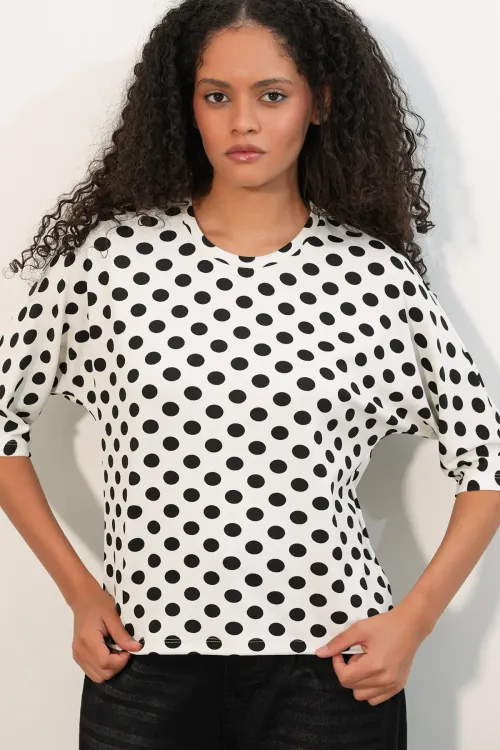 Kadın Oversize Puantiyeli Bluz 40020 - Beyaz