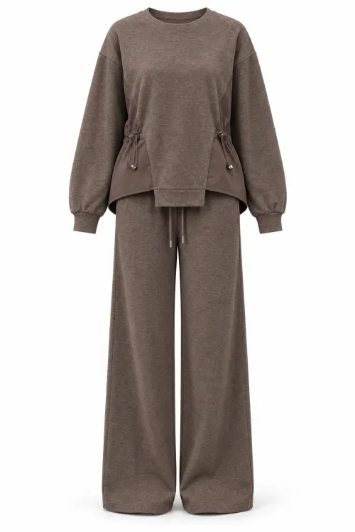 Kadın Kahve Büzgü Detaylı Asimetrik Bluz Bol Paça Pantolon İkili Takım HZL27W-MTH2490