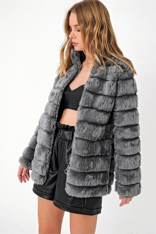 Kadın Antrasit Şık Peluş Suni Kürk Ceket HZL23W-DSB110061