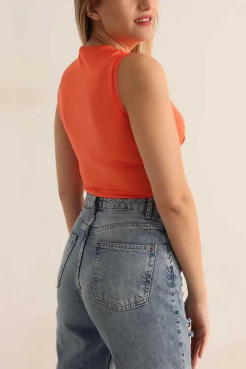 Kadın Oranj Önü Düğümlü Bisiklet Yaka Sıfır Kol Likralı Crop Bluz HZL23S-SND120181