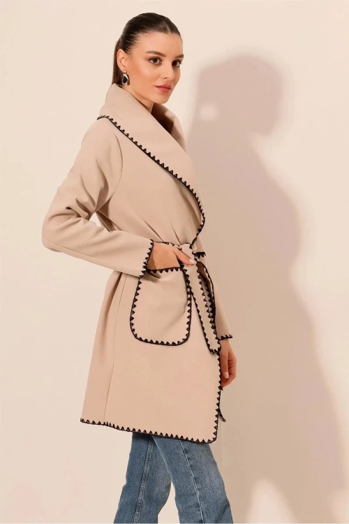 Kadın Bej Nakış Detaylı Beli Kuşaklı Düğmesiz Astarsız Kaşe Kaban  HZL24W-BD191301