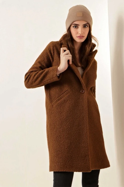 Kadın Kahverengi Tek Düğmeli Çift Cepli Astarlı Buklet Kaşe Kaban HZL22W-BD190821