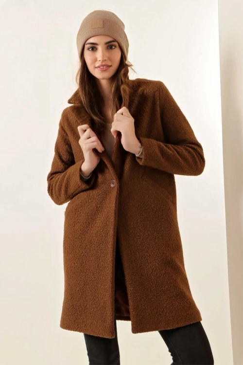 Kadın Kahverengi Tek Düğmeli Çift Cepli Astarlı Buklet Kaşe Kaban HZL22W-BD190821