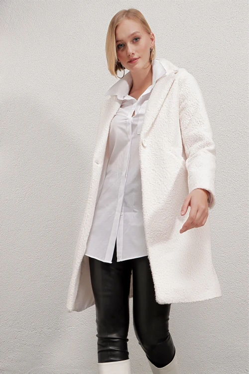 Kadın Kemik Tek Düğmeli Çift Cepli Astarlı Buklet Kaşe Kaban HZL22W-BD190821