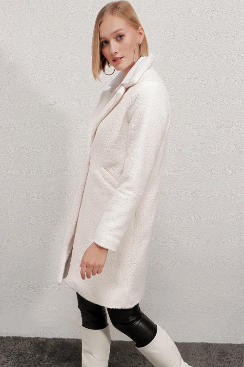 Kadın Kemik Tek Düğmeli Çift Cepli Astarlı Buklet Kaşe Kaban HZL22W-BD190821