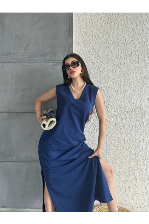 Kadın Lacivert V Yaka Kolsuz Cepli Yırtmaç Detaylı Elbise HZL24S-MJ13001