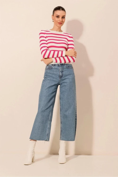 Kadın Pembe Çizgili Bisiklet Yaka Triko Kazak HZL24W-BD1101331