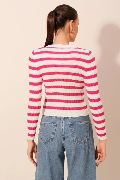 Kadın Pembe Çizgili Bisiklet Yaka Triko Kazak HZL24W-BD1101331