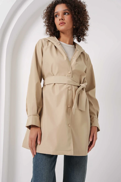 Kadın Bej Çıt Çıt Kapamalı Astarlı Kuşaklı Kapüşonlu Trençkot HZL25W-BD159341