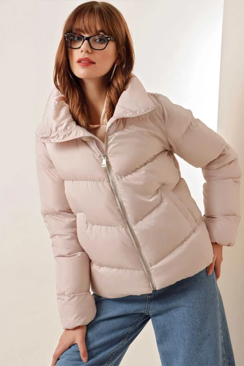 Kadın Bej Dik Yaka Bel Büzgülü Şişme Mont HZL25W-BD131791