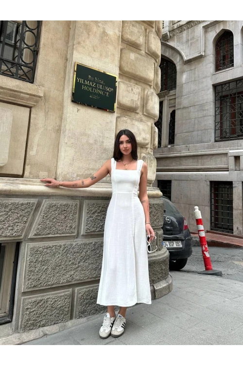 Kadın Beyaz Arkadan İp Bağlamalı Yırtmaç Detaylı Keten Elbise HZL25S-ZK11241