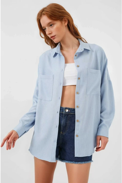 Kadın Buz Mavi Oversize Çift Cepli Keten Gömlek HZL22S-BD1201261