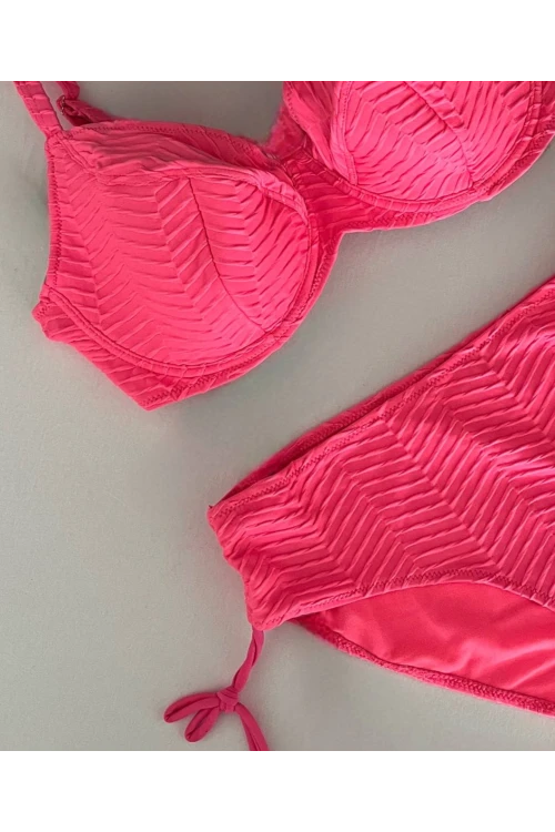 Kadın Canlı Pembe Desenli Büyük Beden Astarlı Bikini Takım HZL25S-LC4004