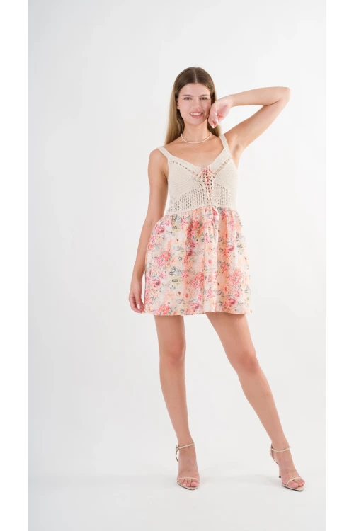 Kadın Çok Renkli Desenli Saten Yüzeyli V Yaka Halka Detaylı Kuşaklı Mini Elbise HZL24S-YY250