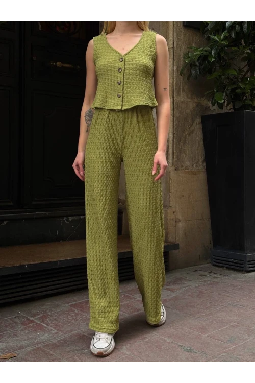 Kadın Fıstık Yeşil Beli Lastilkli Gofre Kumaş Pantolon HZL24S-ZK13261
