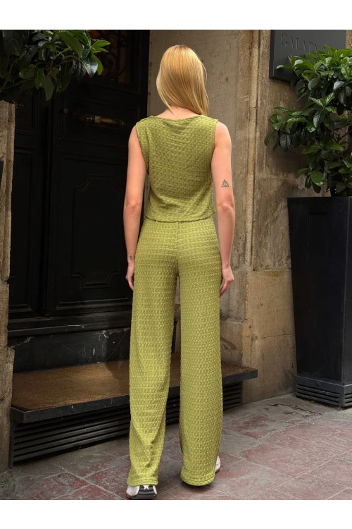 Kadın Fıstık Yeşil Beli Lastilkli Gofre Kumaş Pantolon HZL24S-ZK13261