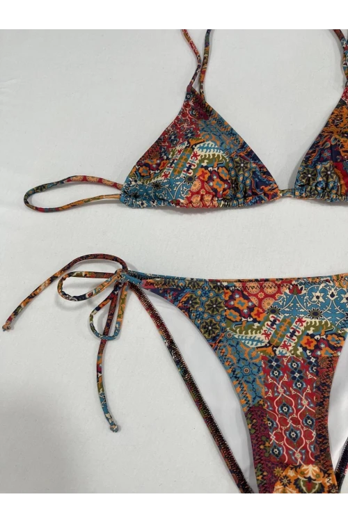 Kadın Kahverengi Etnik Desen Boyundan İp Bağlamalı Üçgen Bikini Takımı HZL25S-LC5005