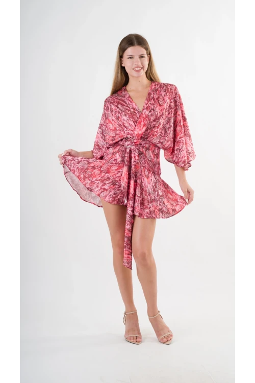 Kadın Kırmızı Desenli Saten Yüzeyli V Yaka Halka Detaylı Kuşaklı Mini Elbise HZL24S-YY230