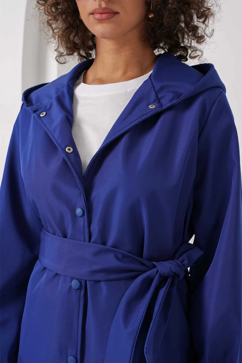 Kadın Saks Mavi Çıt Çıt Kapamalı Astarlı Kuşaklı Kapüşonlu Trençkot HZL25W-BD159341