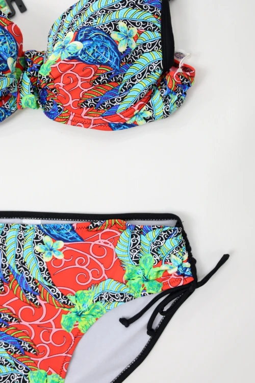 Kadın Siyah Çok Renkli Yüksek Bel Toparlayıcı Bikini Takım HZL24S-LC7015