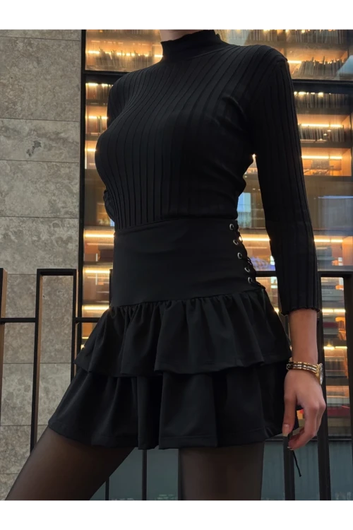 Kadın Siyah Kuş Gözlü Fır Fır Detaylı Mini Etek HZL25W-ZK11391