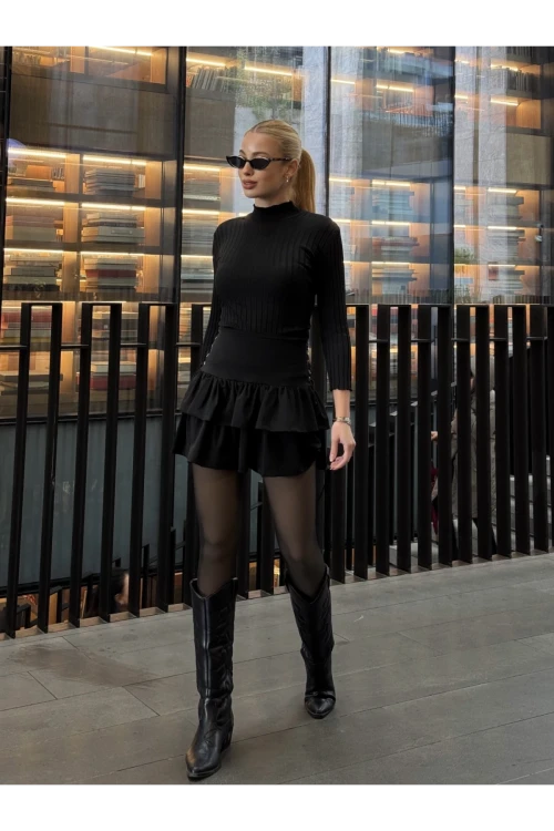 Kadın Siyah Kuş Gözlü Fır Fır Detaylı Mini Etek HZL25W-ZK11391