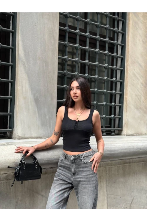 Kadın Siyah Önü Çıt Çıt Kapamalı Crop HZL25S-ZK11671