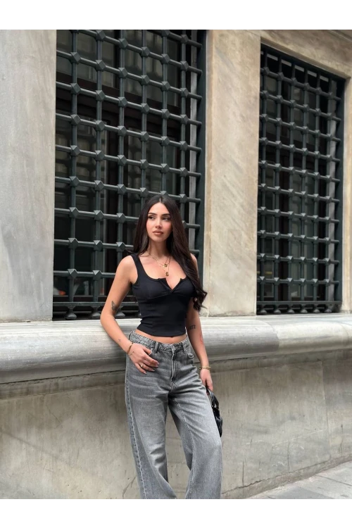 Kadın Siyah Önü Çıt Çıt Kapamalı Crop HZL25S-ZK11671