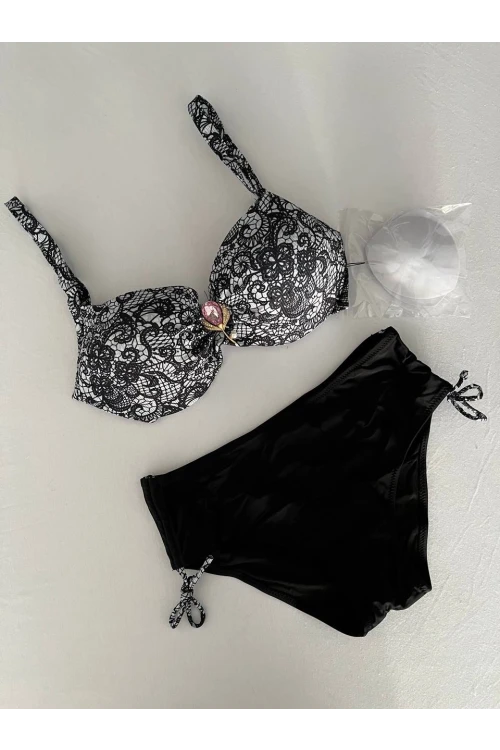 Kadın Siyah Taş İşlemeli Toka Aksesuarlı Bikini Takım HZL25S-LC3311