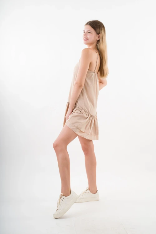 Kadın Bej V Yaka İp Askılı Eteği Pileli Güpür Detaylı Elbise HZL24S-YY244