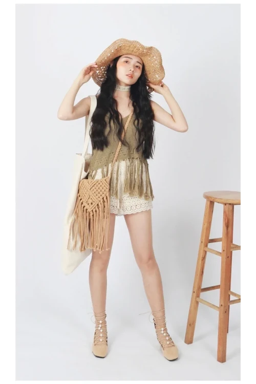 Kadın Bej Beli Lastikli Astarlı Kroşe Şort HZL25-LC251