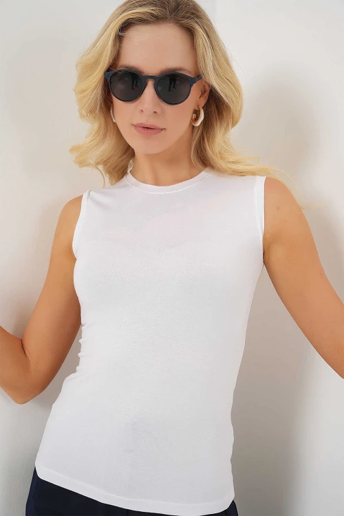 Kadın Beyaz Basic Sıfır Kol Body HZL25S-BD143471