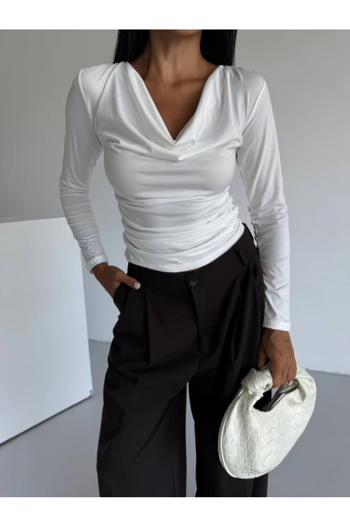 Kadın Beyaz Degaje Yaka Yandan Büzgülü Uzun Kol Sandy Bluz HZL24W-FRY122481